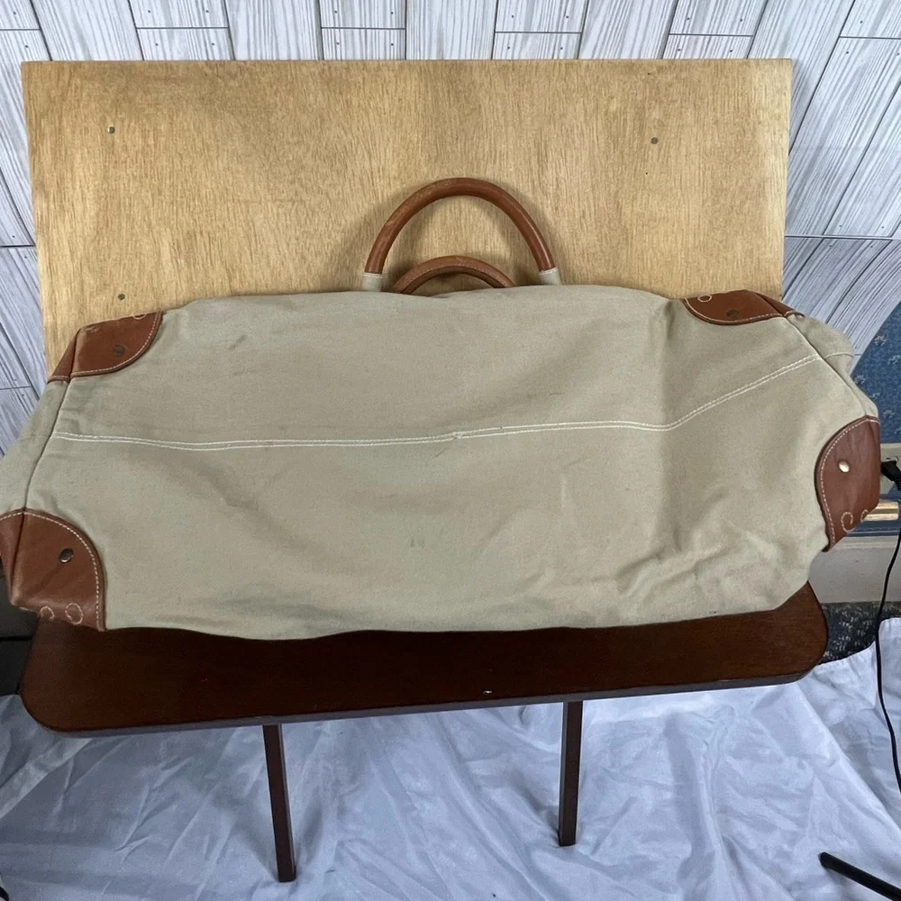 Vintage Liz Claiborne Hard Closure Travel Duffle
